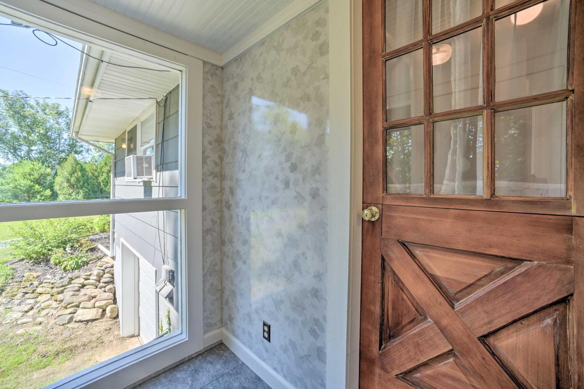 Modern Studio Less Than 13 Mi To Saratoga Racetrack! Ballston Spa Buitenkant foto